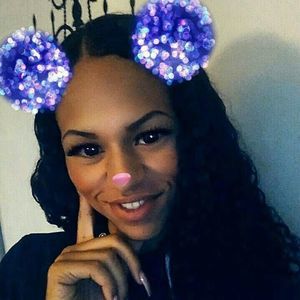 Meet your Posher, Briana